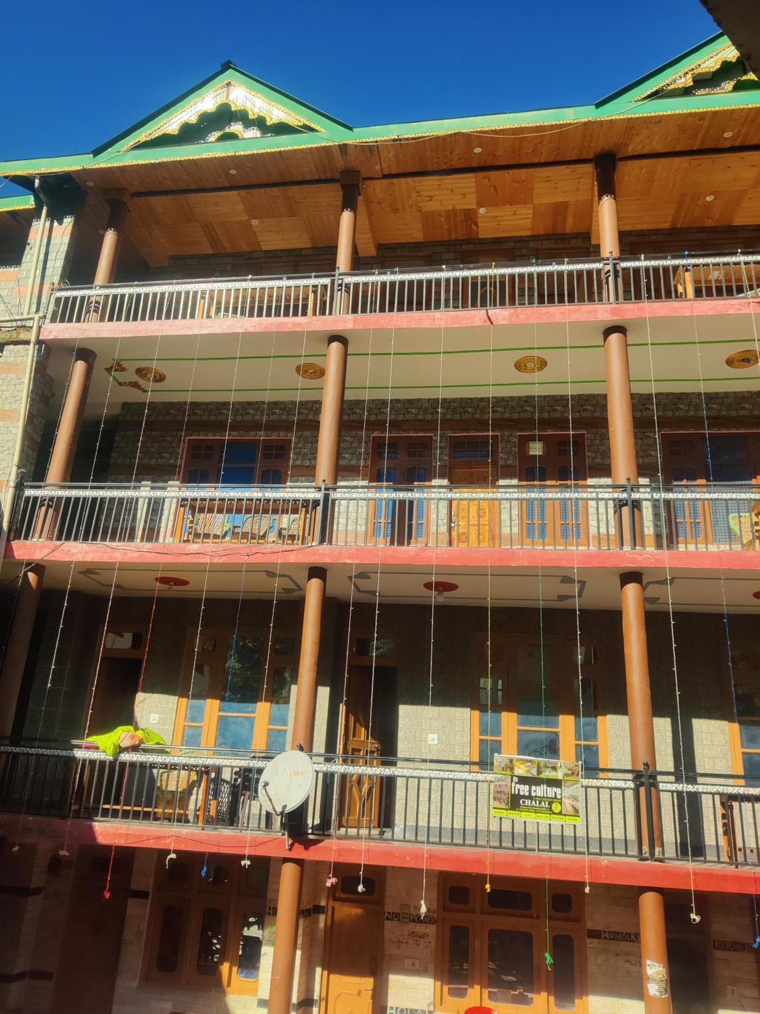 Chalo Chhalal Hotel & Cafe Kasol Exterior photo