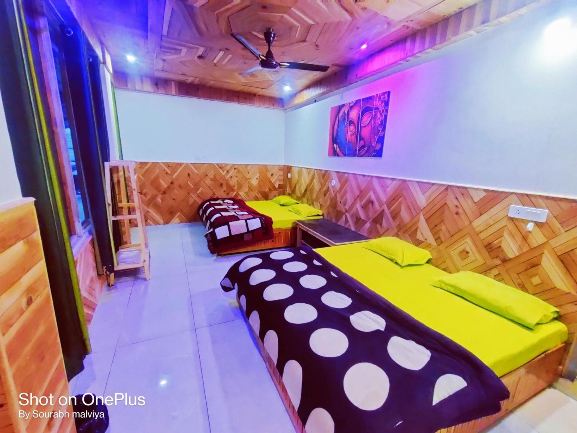 Chalo Chhalal Hotel & Cafe Kasol Exterior photo