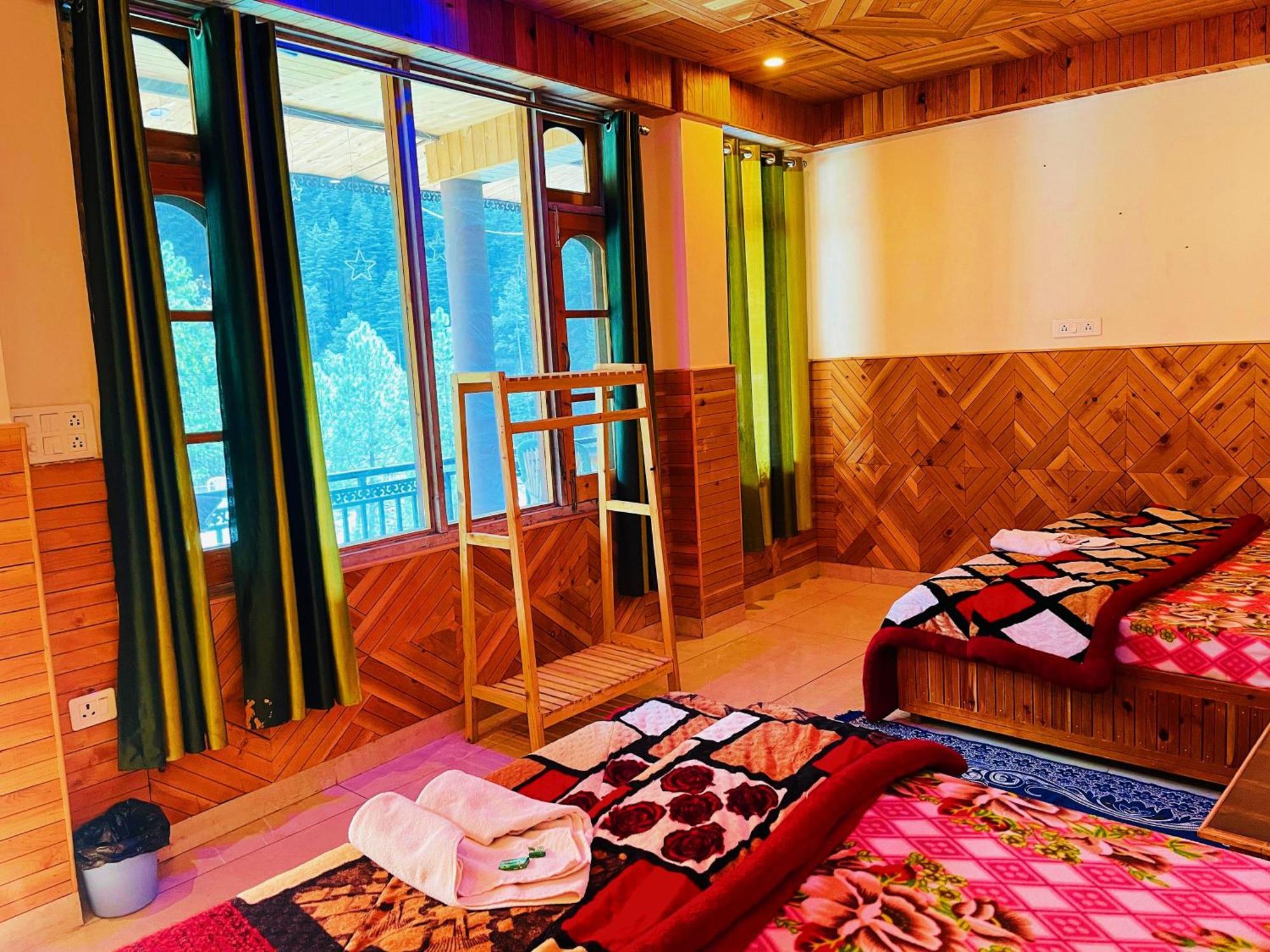 Chalo Chhalal Hotel & Cafe Kasol Exterior photo